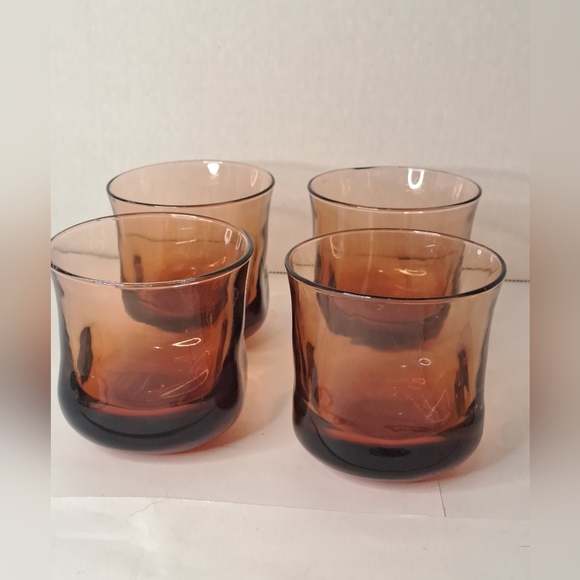4 Brownish Amber heavy bottomed glasses. - Picture 2 of 6